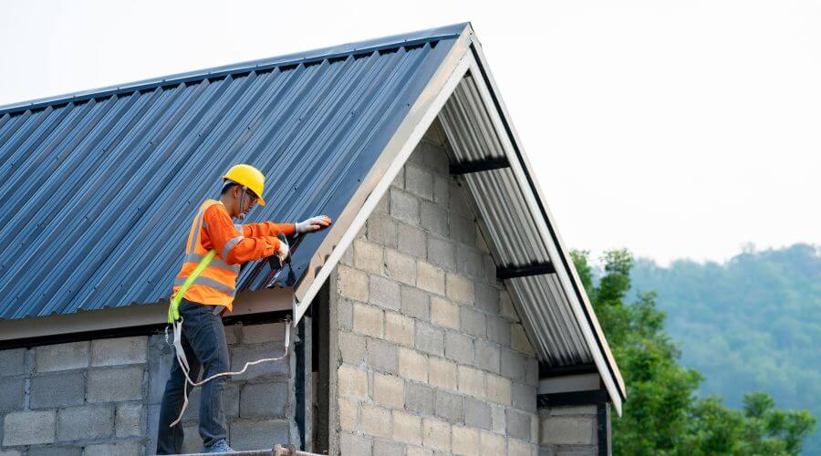 Professional gutter cleaning in Saint Albans, ME